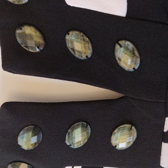 Perceptions Knee Length, Floral Dress, Faux Gems.12 P. - Picture 9 of 10